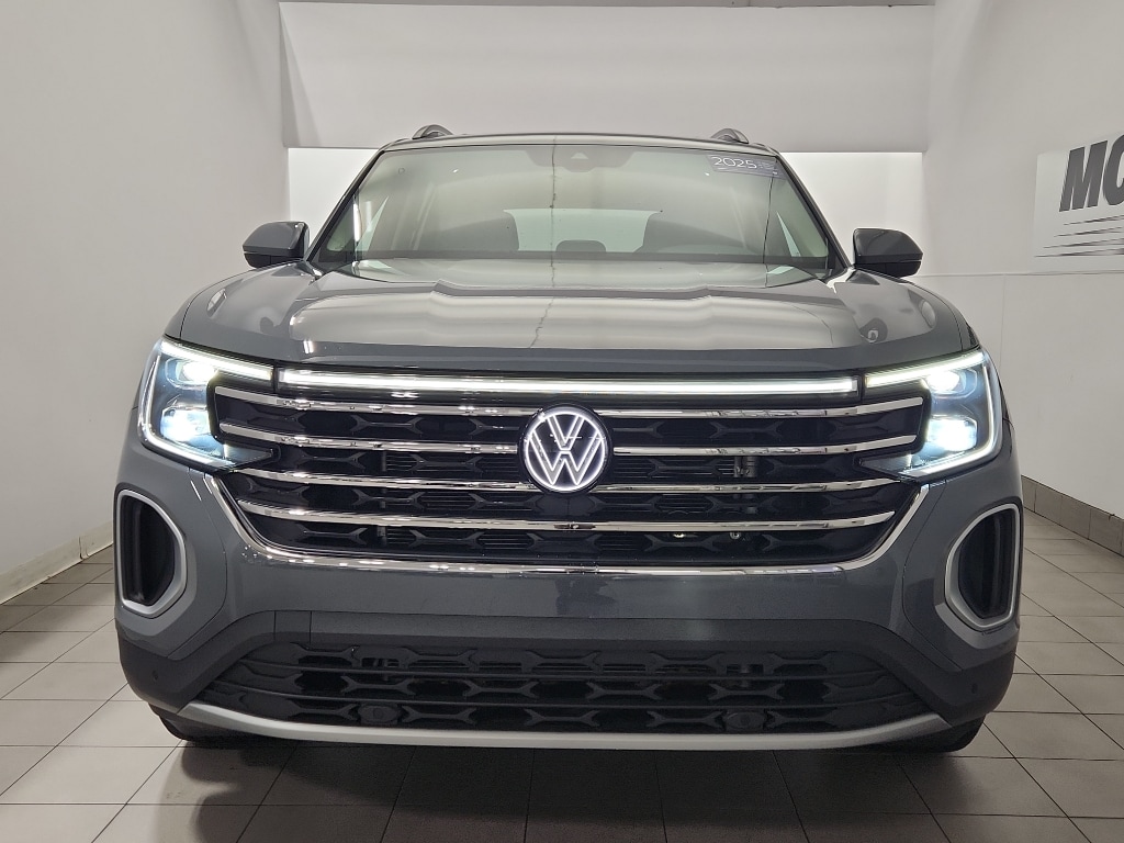 Used 2025 Volkswagen Atlas 2.0T SE w/Technology Sport Utility