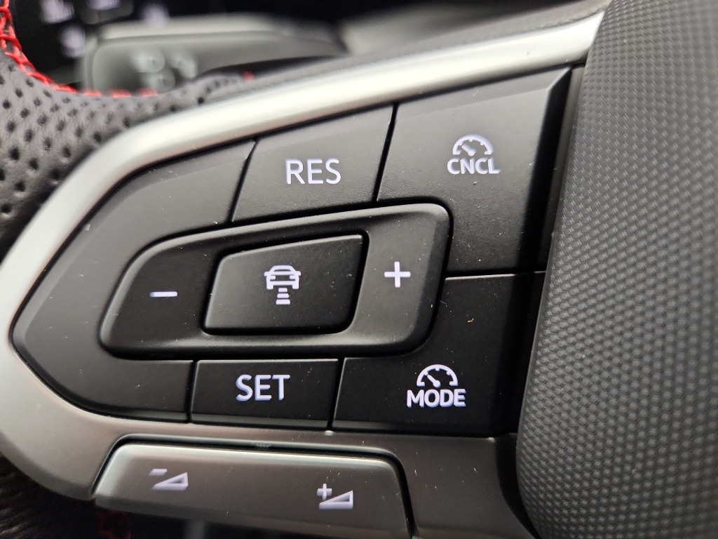 2026 Volkswagen Golf GTI SE - Photo 13