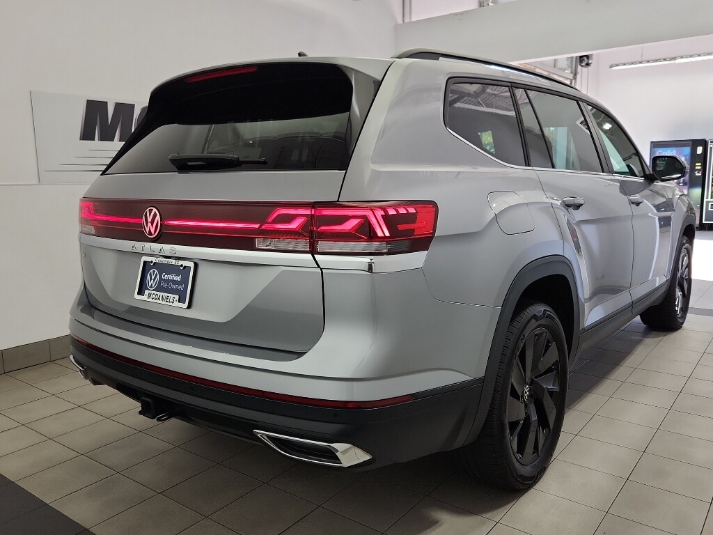 Used 2024 Volkswagen Atlas 2.0T SE w/Technology Sport Utility