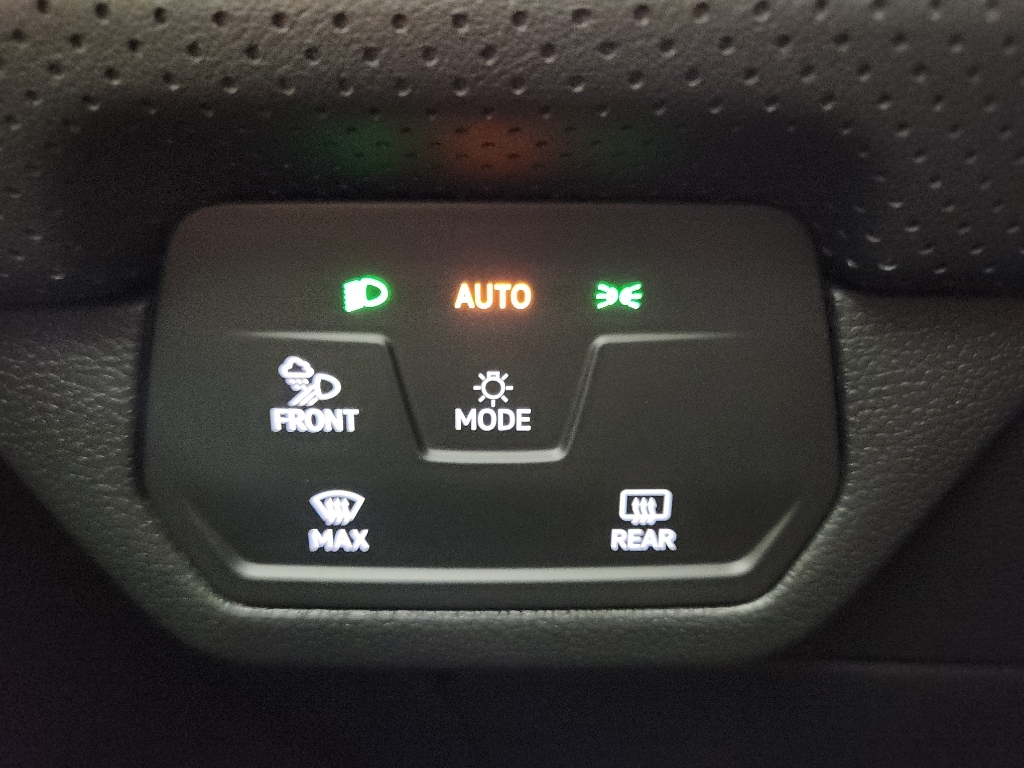 2026 Volkswagen Atlas Cross Sport SEL Premium R-LINE - Photo 13