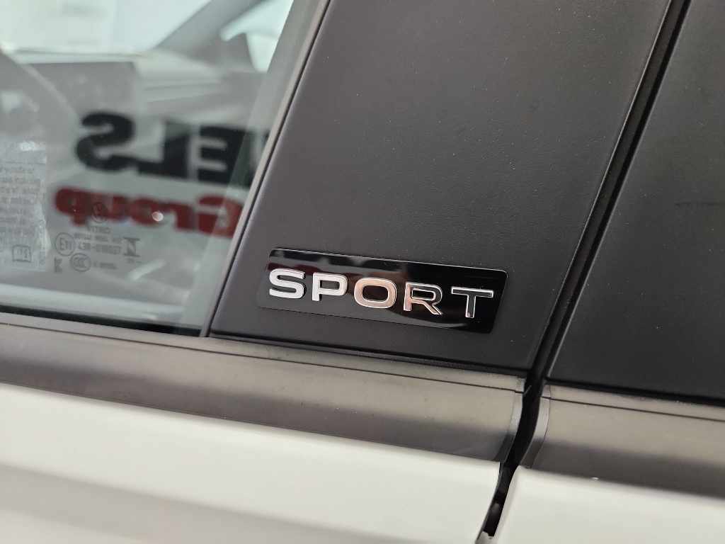 2026 Volkswagen Jetta Sport - Photo 7
