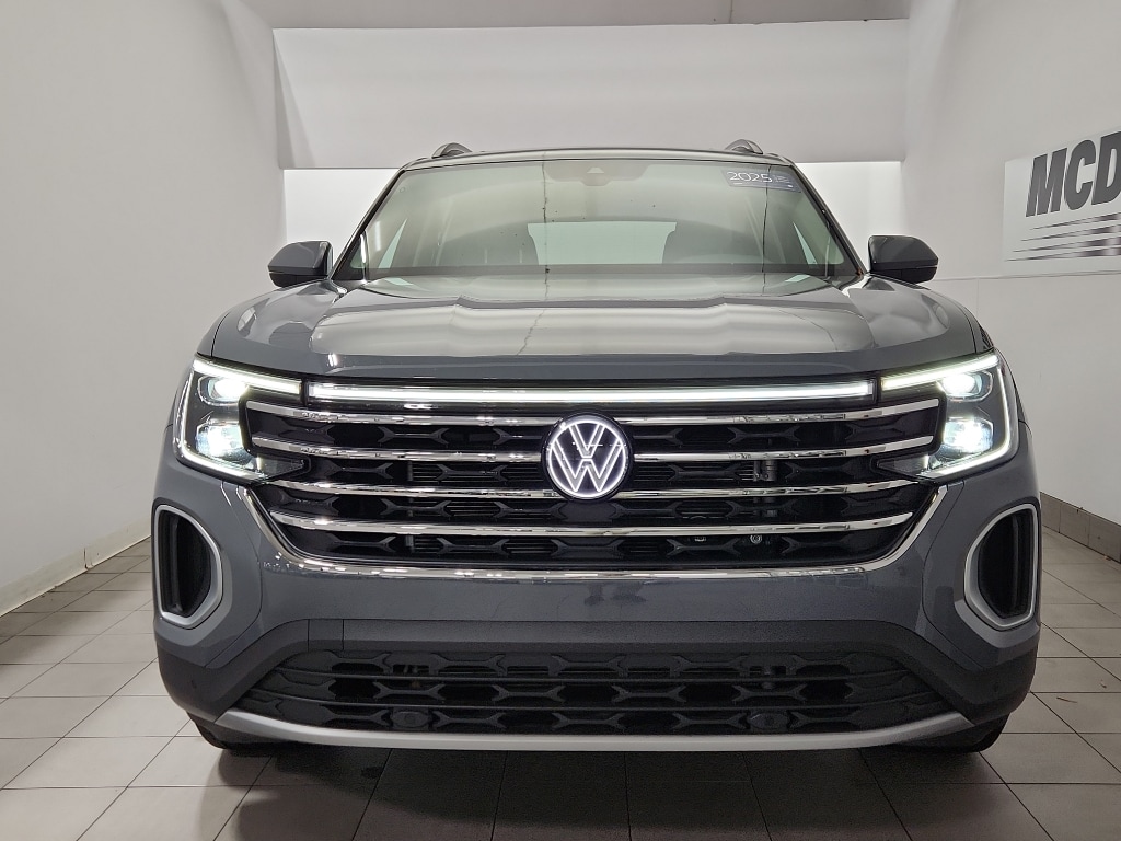 Used 2025 Volkswagen Atlas 2.0T SE w/Technology Sport Utility