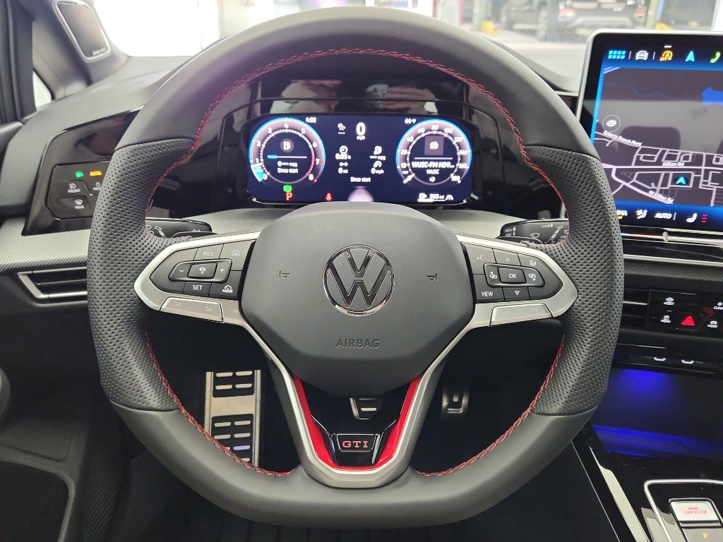 2026 Volkswagen Golf GTI SE - Photo 11