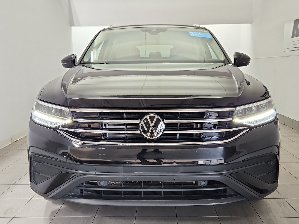 Used 2024 Volkswagen Tiguan SE SUV