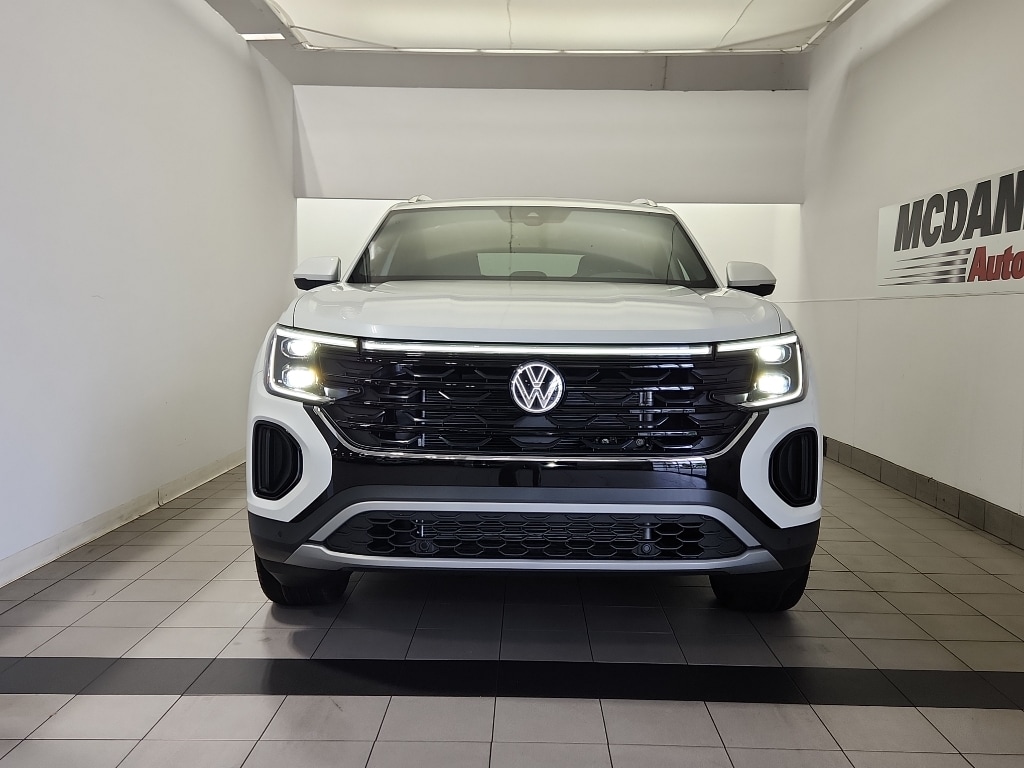 New 2026 Volkswagen Atlas Cross Sport 2.0T SE w/Technology SUV