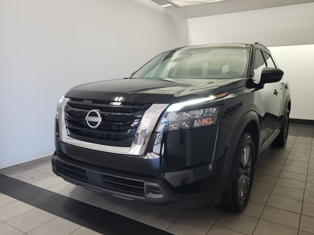Used 2024 Nissan Pathfinder SV SUV