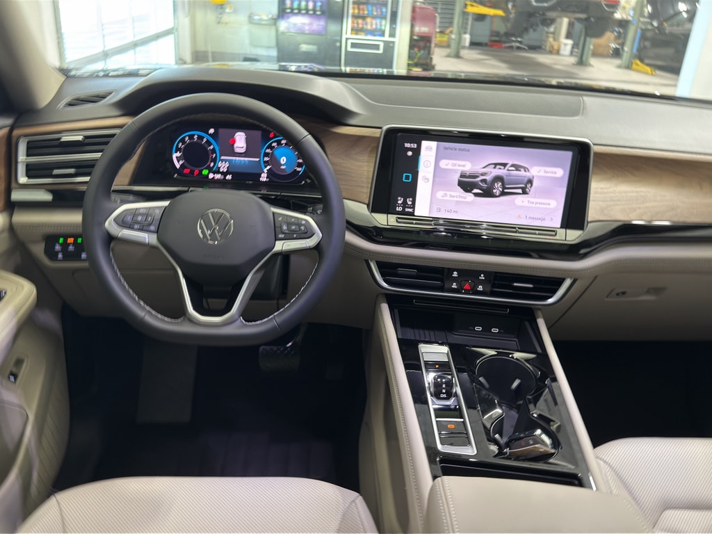 2026 Volkswagen Atlas SE w/Tech - Photo 7