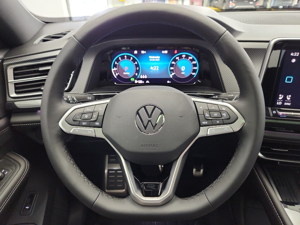 2026 Volkswagen Atlas Cross Sport SEL Premium R-LINE - Photo 14