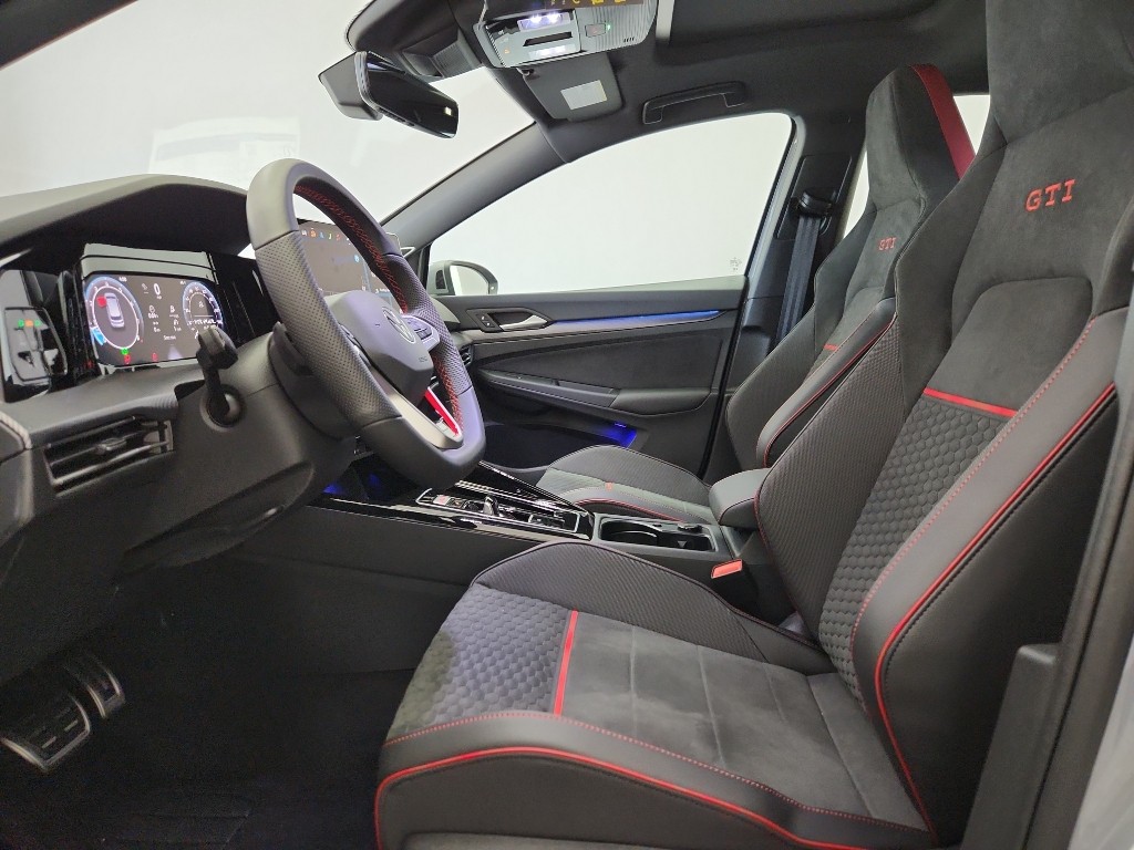 2026 Volkswagen Golf GTI SE - Photo 6
