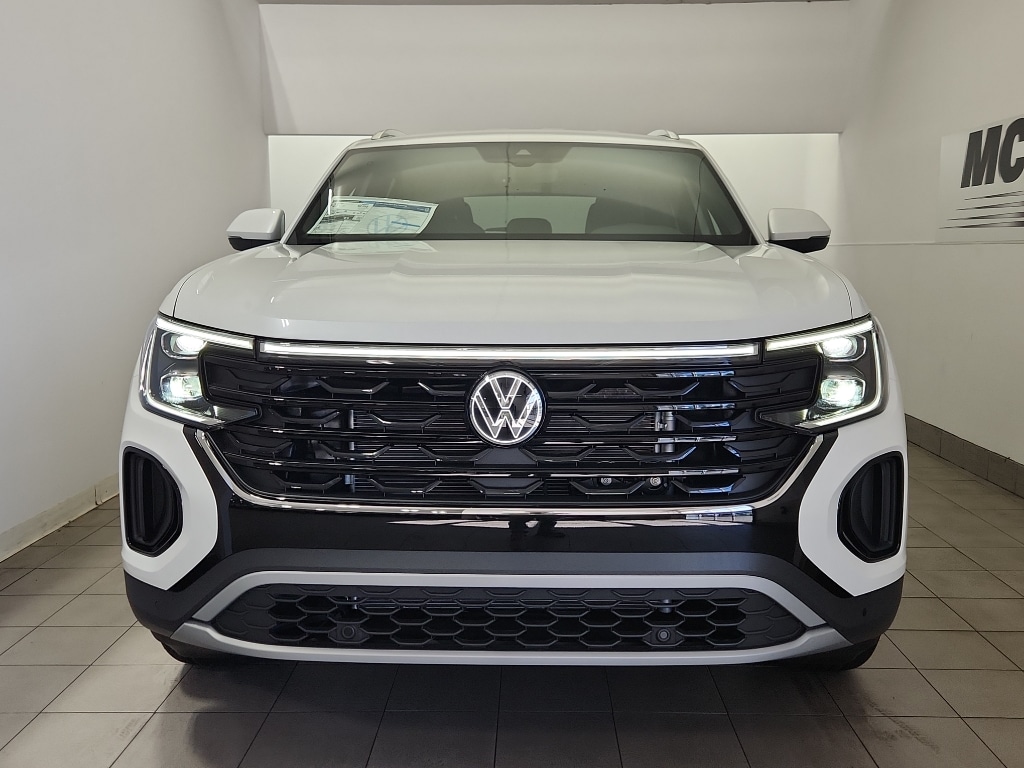 New 2026 Volkswagen Atlas Cross Sport 2.0T SE w/Technology SUV