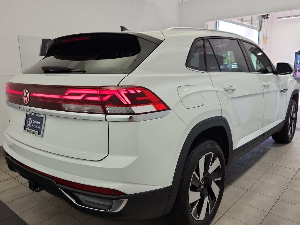 Used 2024 Volkswagen Atlas Cross Sport 2.0T SE w/Technology SUV