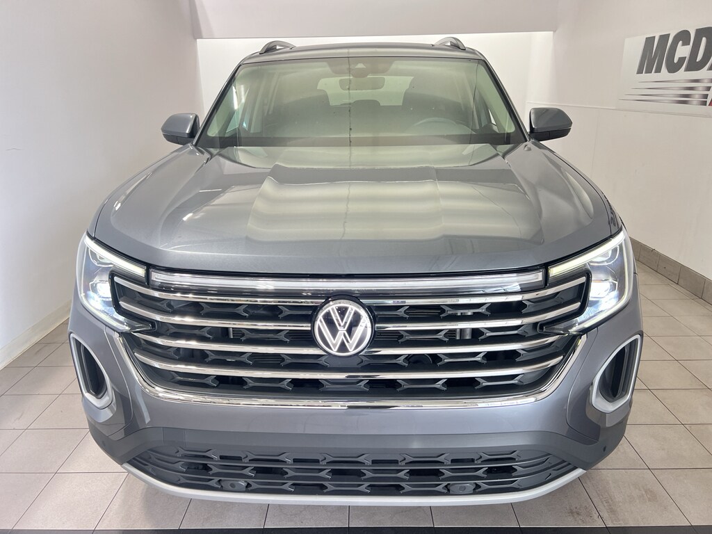 Used 2024 Volkswagen Atlas 2.0T SE w/Technology Sport Utility
