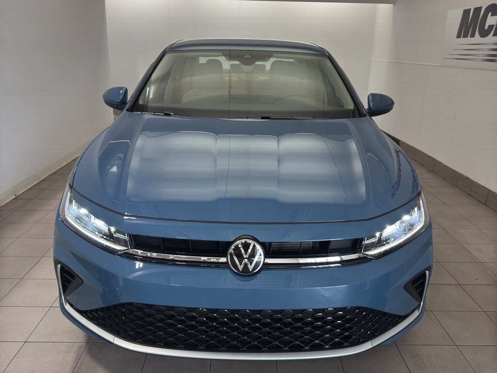 2025 Volkswagen Jetta 1.5T S photo 3