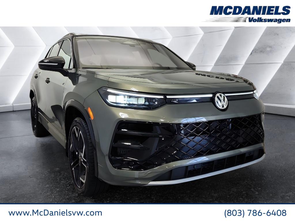 2026 Volkswagen Tiguan 2.0T SEL R-Line Turbo 4Motion's photo