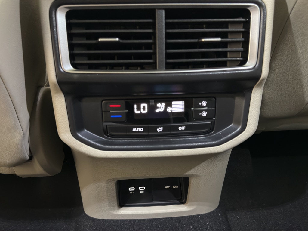2026 Volkswagen Atlas SE w/Tech - Photo 30