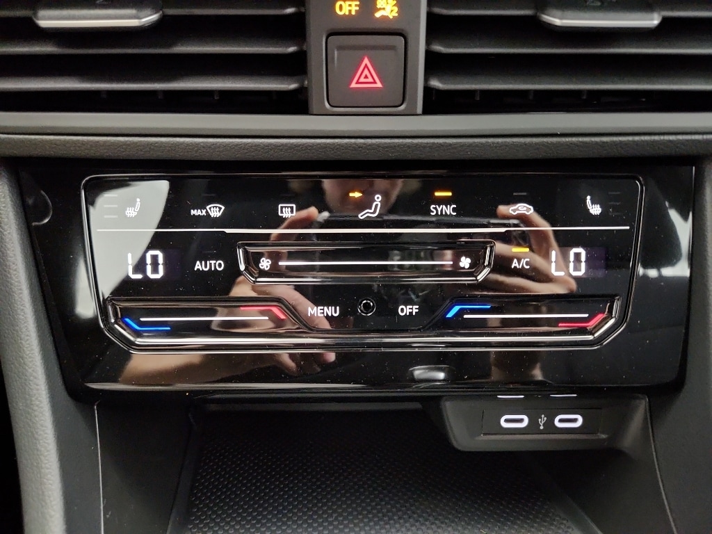 2026 Volkswagen Jetta Sport - Photo 23