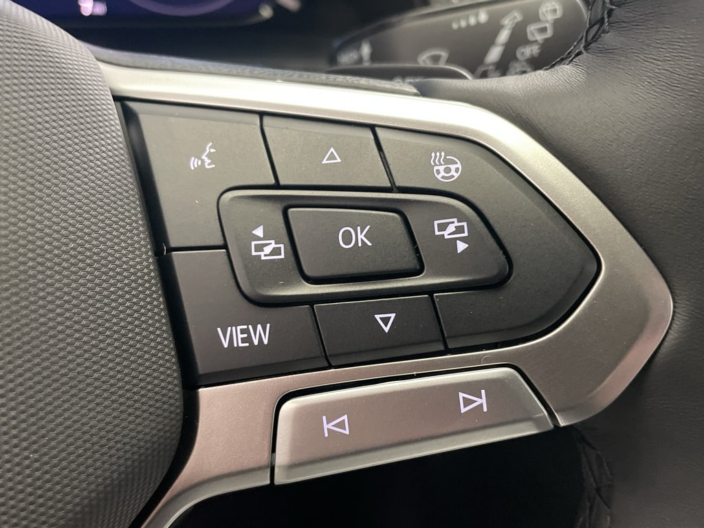 2026 Volkswagen Atlas Cross Sport SEL R-LINE - Photo 18