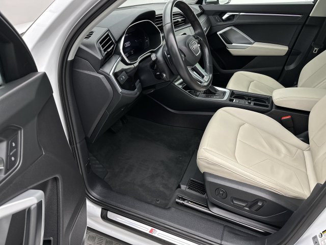 2021 Audi Q3 45 S LINE PREMIUM SUV Slide 10