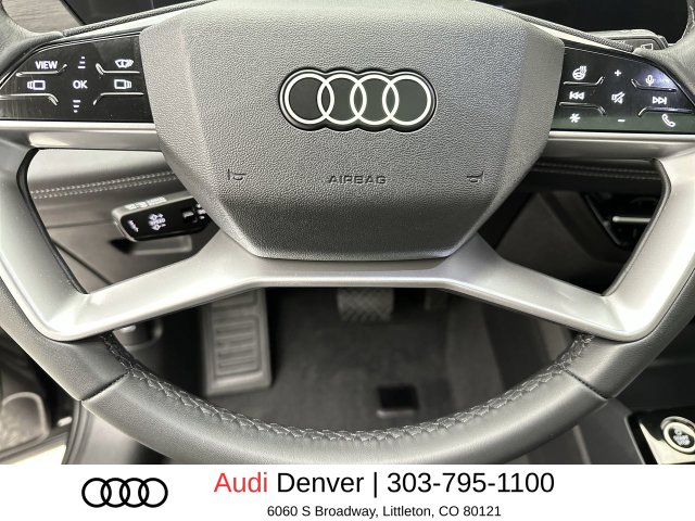 2025 Audi Q6 e-tron PREMIUM SUV Slide 13