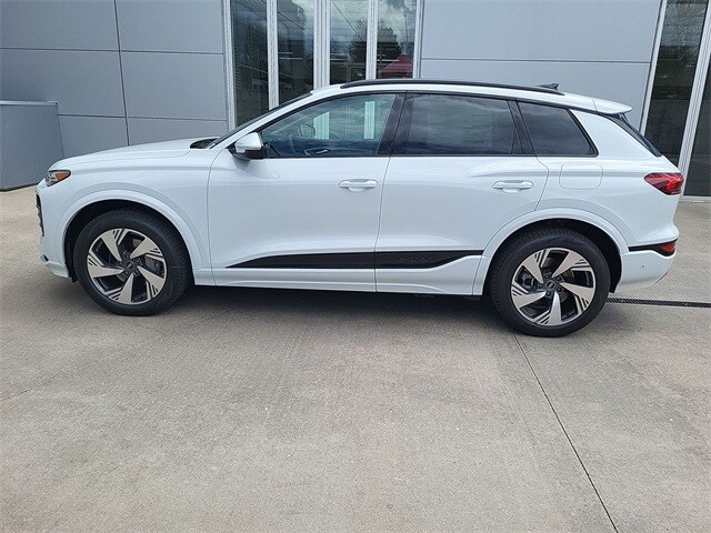 2025 Audi Q6 E-tron Premium Plus photo 2