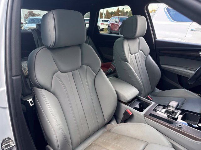 2024 Audi Q5 e 55 S LINE PREMIUM SUV Slide 11