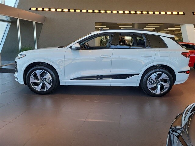 2025 Audi Q6 E-tron Premium Plus photo 2