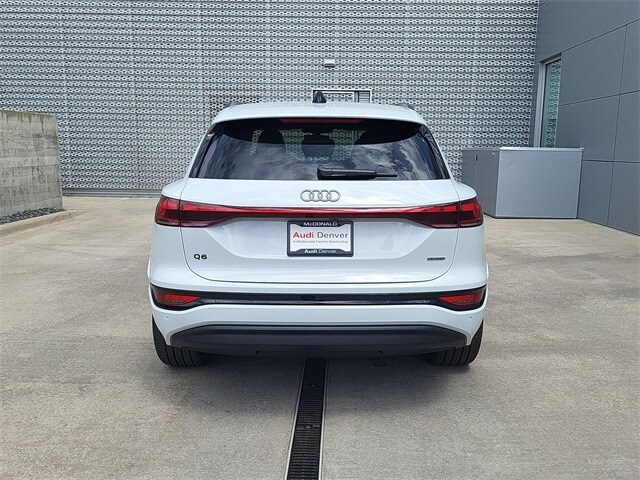 2025 Audi Q6 E-tron Premium Plus photo 4