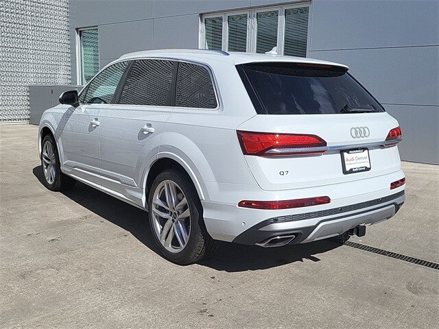 2025 Audi Q7 Premium Plus photo 3