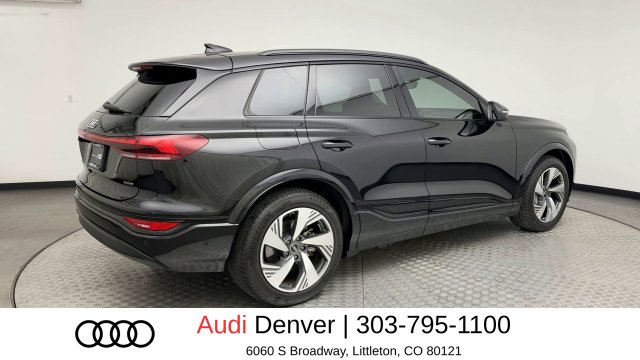 2025 Audi Q6 e-tron PREMIUM SUV Slide 1