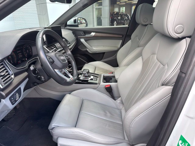 2024 Audi Q5 e 55 S LINE PREMIUM SUV Slide 7