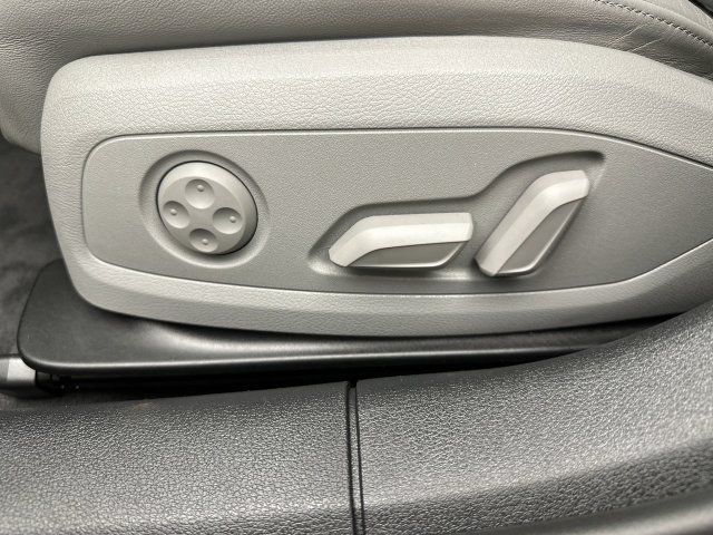 2021 Audi A4 45 S LINE PREMIUM 4dr Car Slide 11