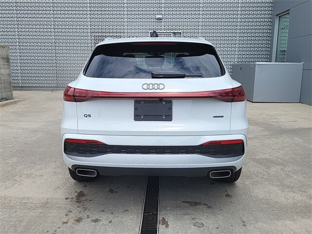 2025 Audi Q5 Premium Plus photo 4