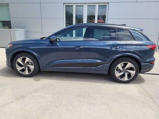 2025 Audi Q6 E-tron Prestige photo 2