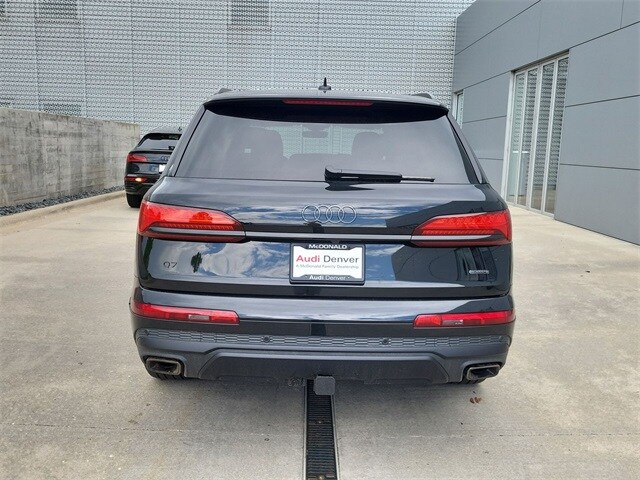 2025 Audi Q7 55 Premium Plus photo 4
