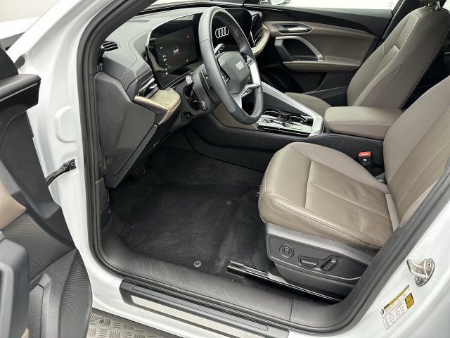 2025 Audi Q5 2.0T PREMIUM PLUS SUV Slide 10