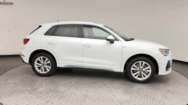 2021 Audi Q3 45 S LINE PREMIUM SUV Slide 8