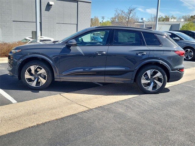2025 Audi Q6 E-tron Premium Plus photo 2