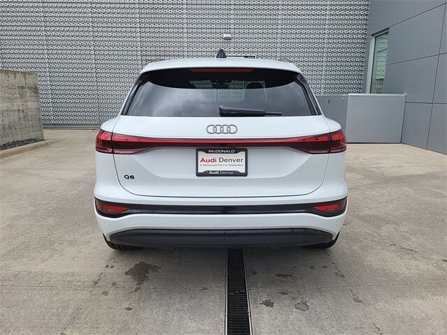 2025 Audi Q6 E-tron Premium Plus photo 4