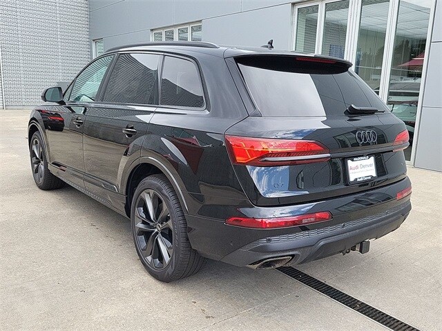 2025 Audi Q7 55 Premium Plus photo 3
