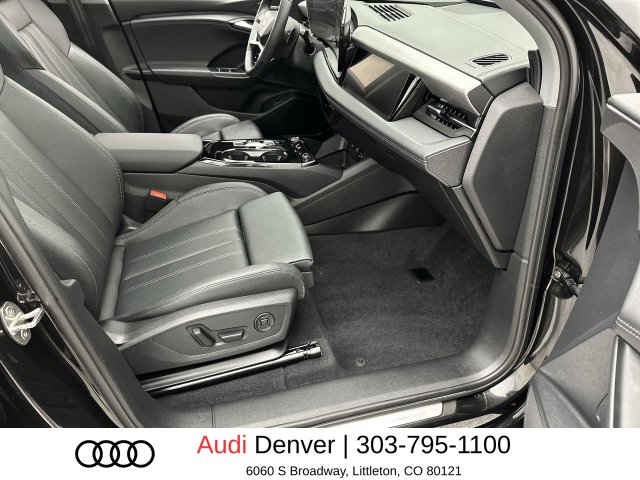 2025 Audi Q6 e-tron PREMIUM SUV Slide 23