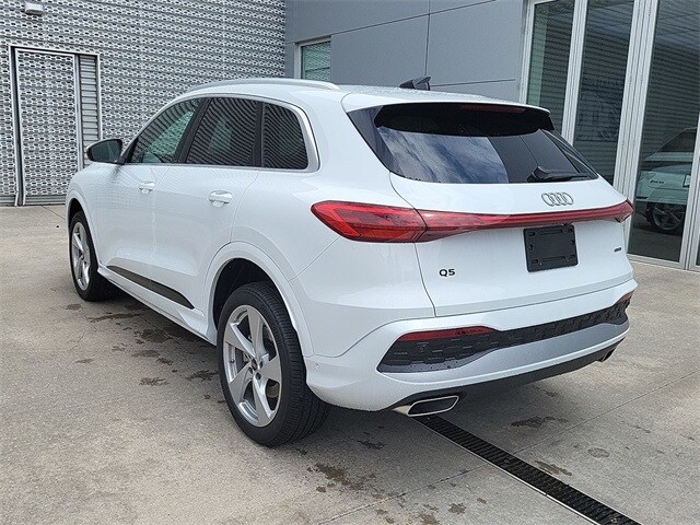 2025 Audi Q5 Premium Plus photo 3