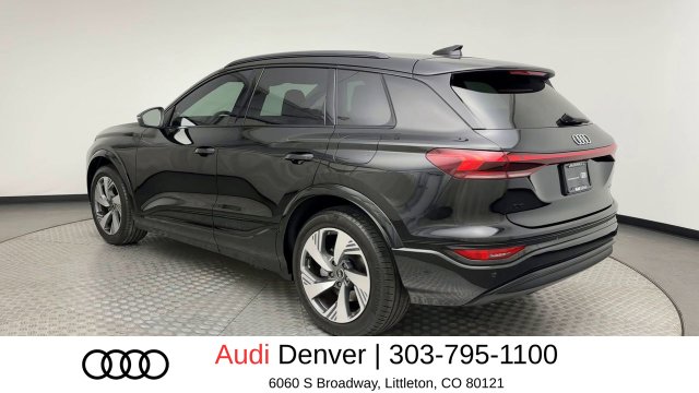 2025 Audi Q6 e-tron PREMIUM SUV Slide 3