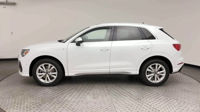 2021 Audi Q3 45 S LINE PREMIUM SUV Slide 4