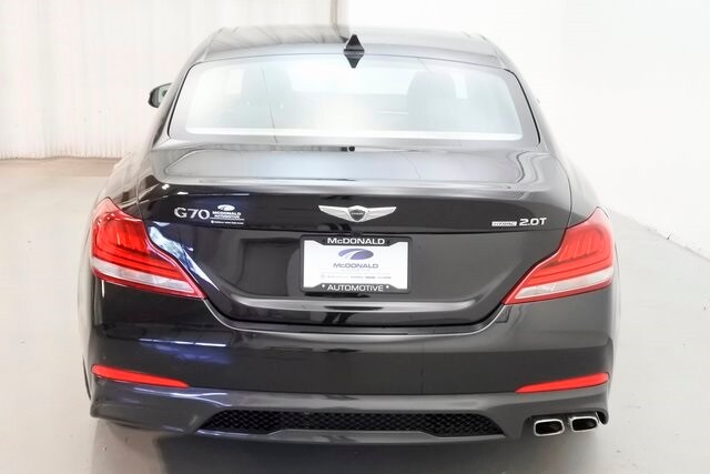 2021 Genesis G70 2.0T Elite photo 3