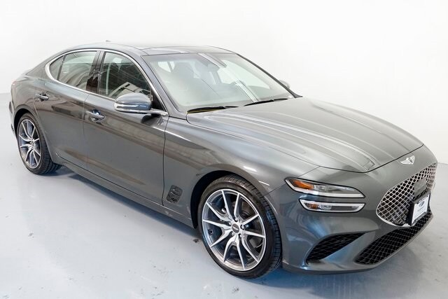 2022 Genesis G70 2.0T photo 4