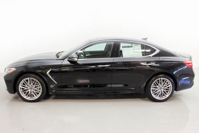 2021 Genesis G70 2.0T Elite photo 2