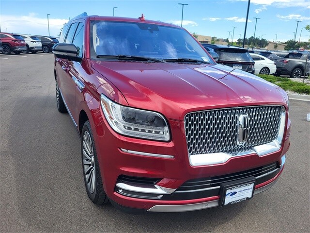 2019 Lincoln Navigator L Reserve photo 2