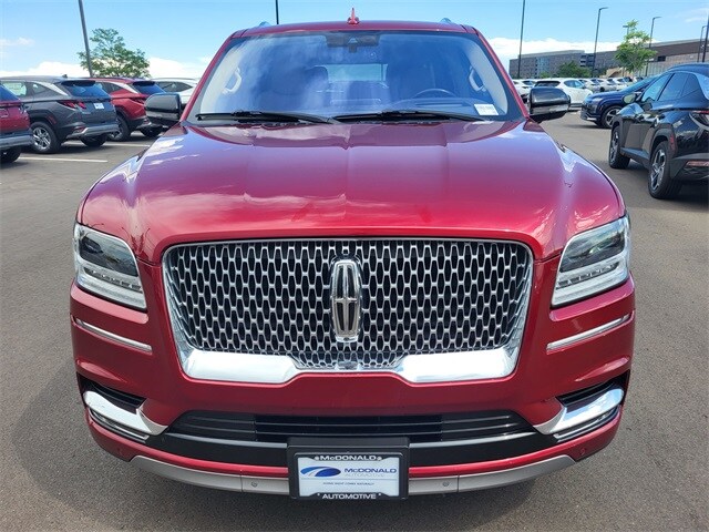 2019 Lincoln Navigator L Reserve photo 3
