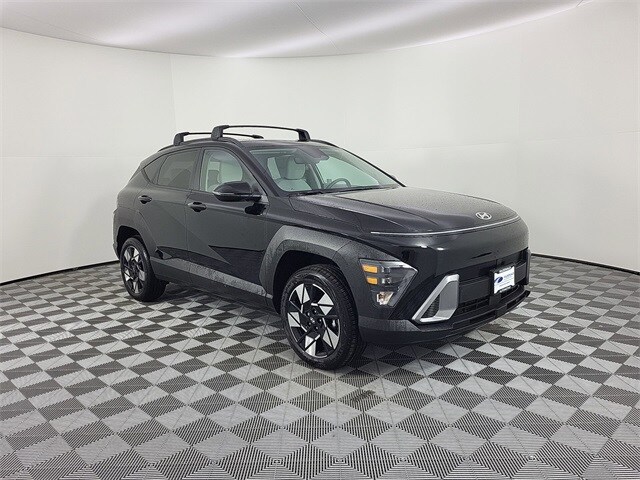 2025 Hyundai Kona SEL photo 2