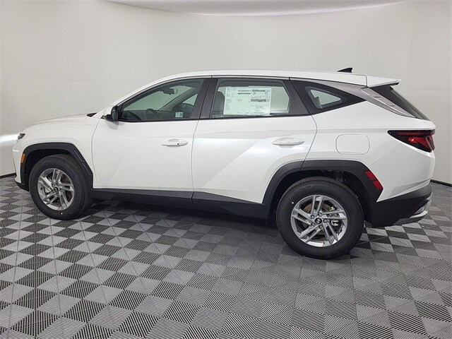 2025 Hyundai Tucson SE photo 2